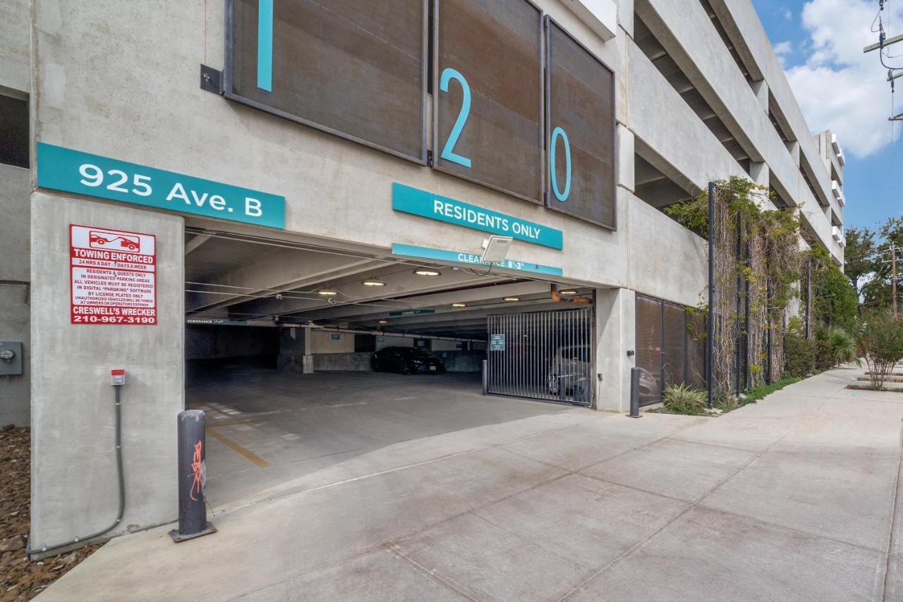 Radiant Condo On The Riverwalk 1325 San Antonio Exterior photo
