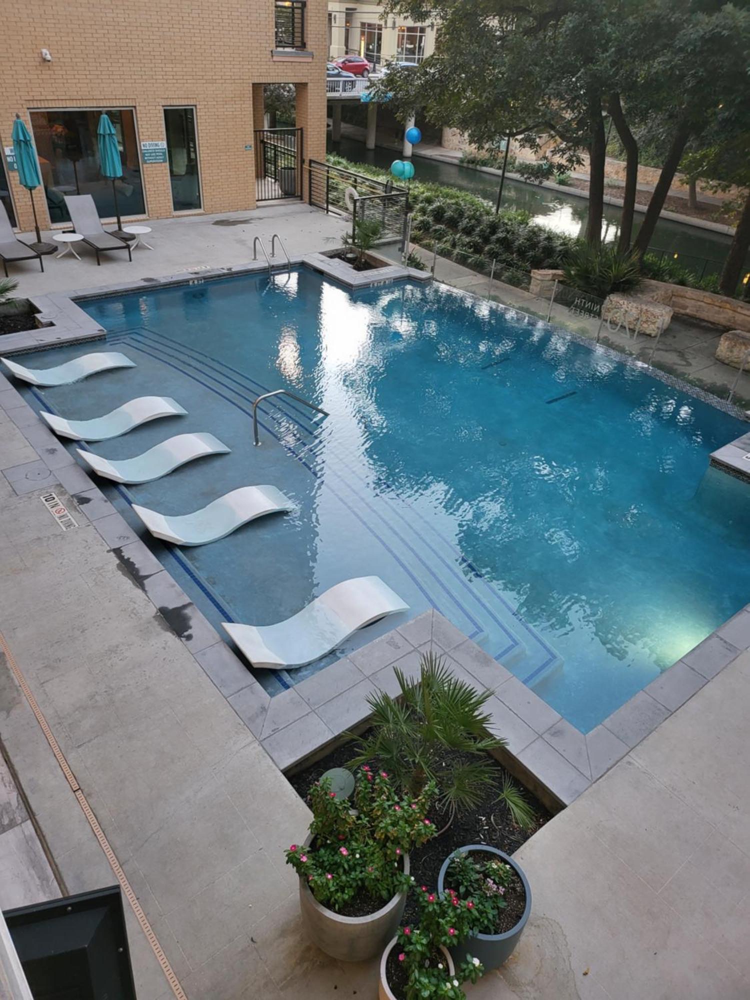 Radiant Condo On The Riverwalk 1325 San Antonio Exterior photo